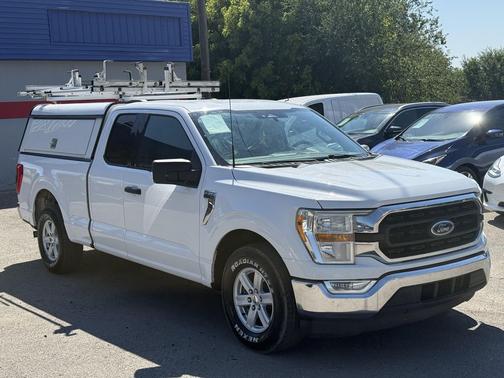 Oxford White 2021 Ford F-150 XLT