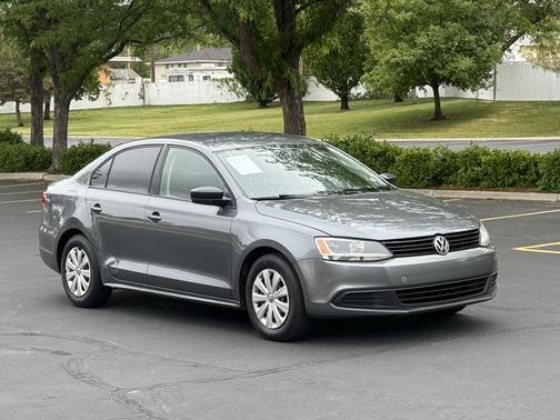 Platinum Gray Metallic 2014 Volkswagen Jetta Man S