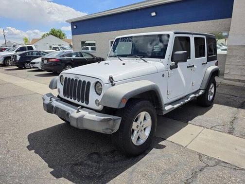 Bright White Clearcoat 2014 Jeep Wrangler Unlimited Sport