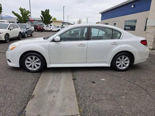 Satin White Pearl 2011 Subaru Legacy Premium
