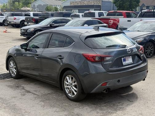 Meteor Gray Mica 2016 Mazda Mazda3 i Grand Touring