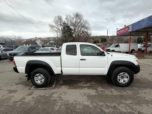 Super White 2015 Toyota Tacoma PreRunner