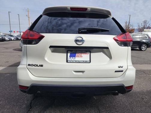 2018 Nissan Rogue SV