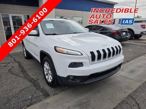 Bright White Clearcoat 2018 Jeep Cherokee Latitude