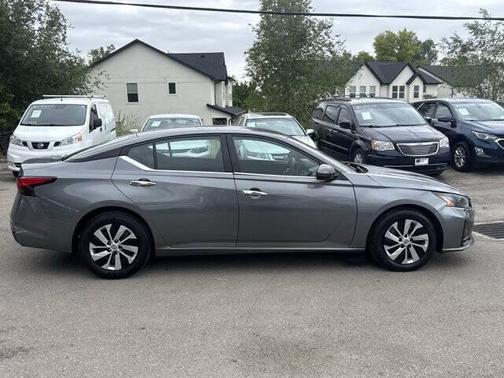 Gun Metallic 2023 Nissan Altima S FWD