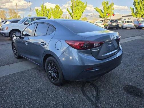 2015 Mazda Mazda3 i Sport
