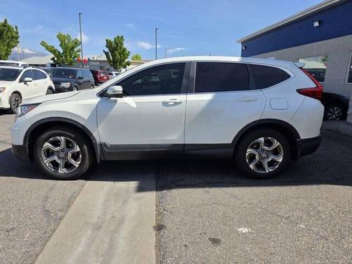 White Diamond Pearl 2017 Honda CR-V EX