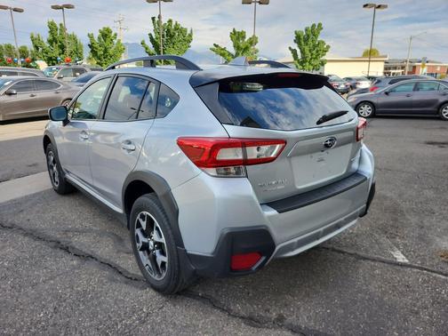 Ice Silver Metallic 2018 Subaru Crosstrek 2.0i Premium