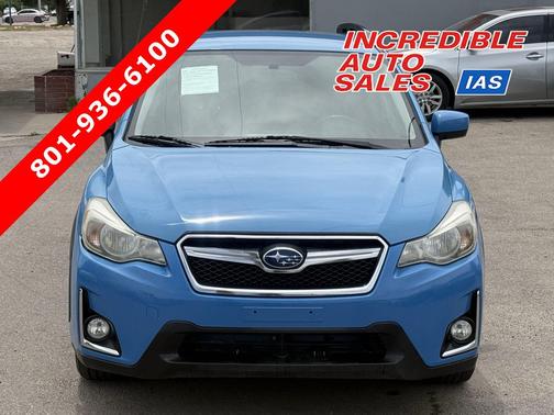 Hyper Blue 2017 Subaru Crosstrek 2.0i Premium