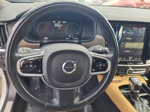 2018 Volvo V90 Cross Country T6