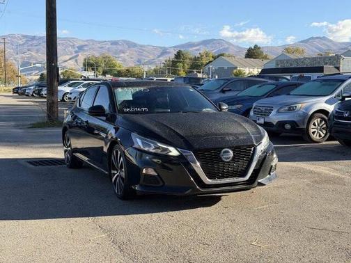 2021 Nissan Altima SR FWD