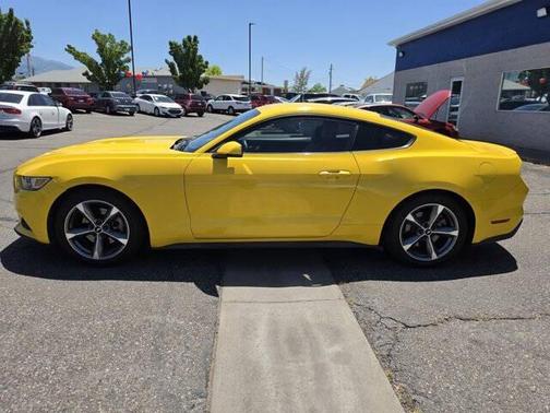 Triple Yellow Tri-Coat 2016 Ford Mustang