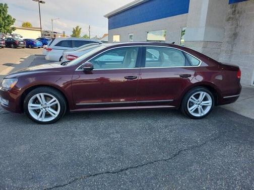 2012 Volkswagen Passat Base