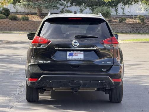 Magnetic Black 2017 Nissan Rogue SV