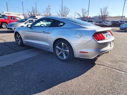 2016 Ford Mustang V6