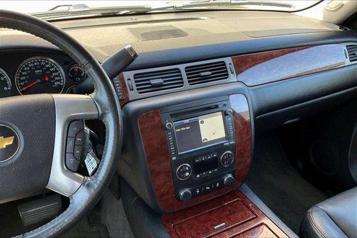 Black 2014 Chevrolet Suburban 1500 LTZ