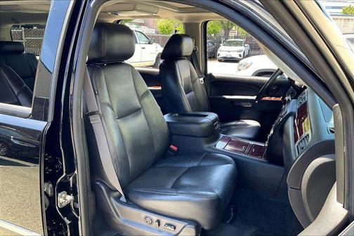 Black 2014 Chevrolet Suburban 1500 LTZ