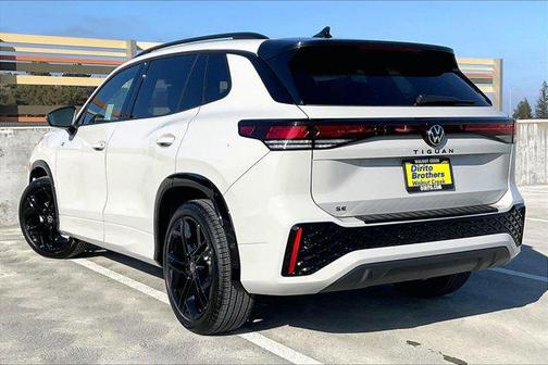 2026 Volkswagen Tiguan 2.0T SE R-Line Black 4MOTION