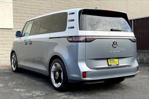 2025 Volkswagen ID. Buzz Pro S Plus