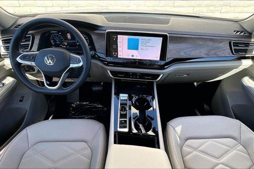 2026 Volkswagen Atlas 2.0T SE w/Technology 4MOTION