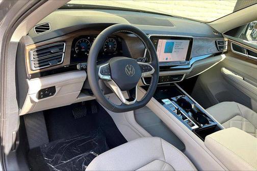 2026 Volkswagen Atlas 2.0T SE w/Technology 4MOTION