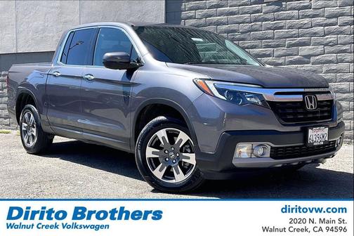 Modern Steel Metallic 2018 Honda Ridgeline RTL-E