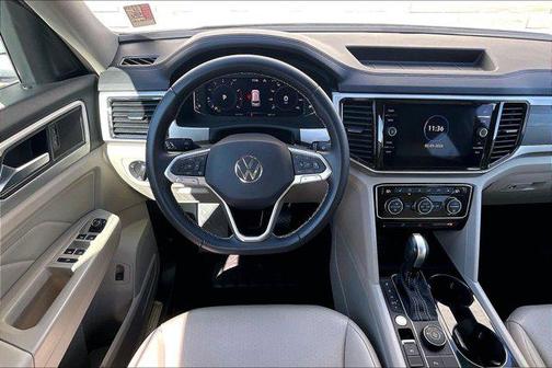 2023 Volkswagen Atlas 3.6L SE w/Technology