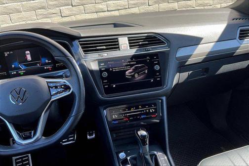 2022 Volkswagen Tiguan 2.0T SE R-Line Black 4MOTION