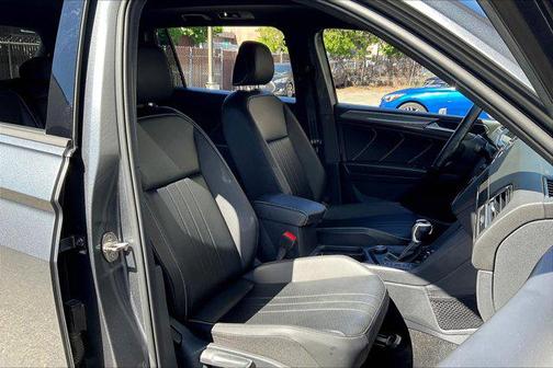 2022 Volkswagen Tiguan 2.0T SE R-Line Black 4MOTION