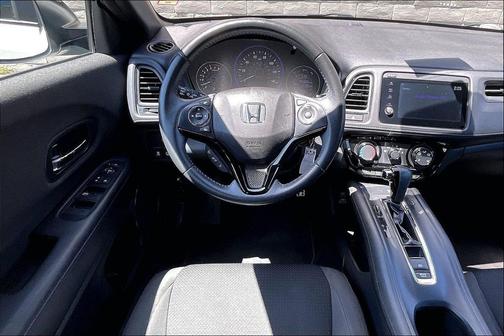 Platinum White Pearl 2020 Honda HR-V 2WD Sport
