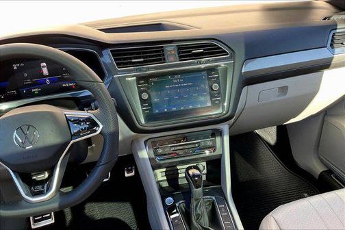 2022 Volkswagen Tiguan 2.0T SE R-Line Black 4MOTION