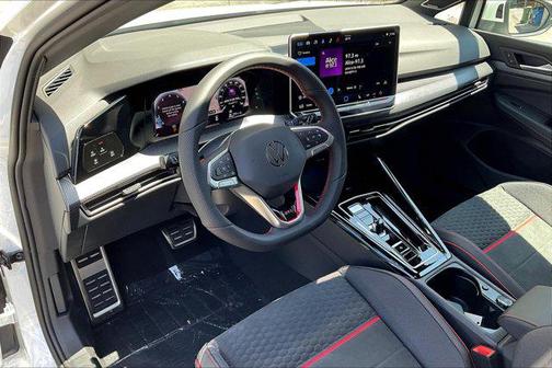 2025 Volkswagen Golf GTI 2.0T SE DSG