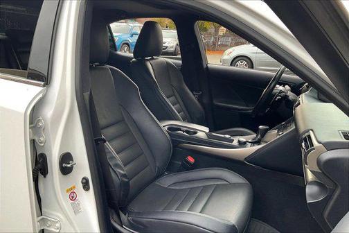 2018 Lexus IS 300 Base