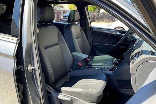 2023 Volkswagen Tiguan 2.0T SE R-Line Black 4MOTION