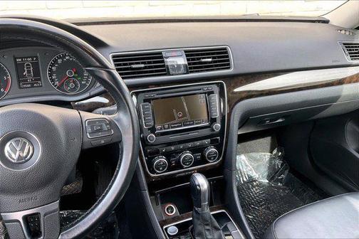 2015 Volkswagen Passat 2.0L TDI DSG SEL Premium