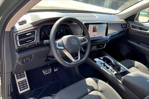2026 Volkswagen Atlas 2.0T SEL Premium R-Line 4MOTION
