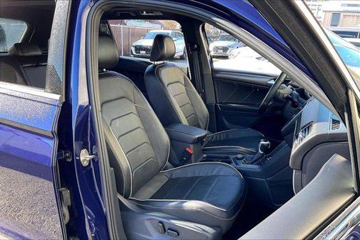 2022 Volkswagen Tiguan 2.0T SEL R-Line 4MOTION