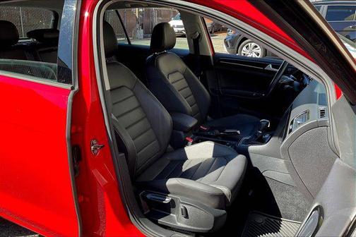 2016 Volkswagen Golf TSI SEL 4-Door