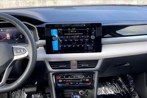 2026 Volkswagen Taos SEL