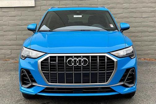 2022 Audi Q3 45 S line Premium