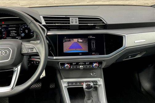2022 Audi Q3 45 S line Premium
