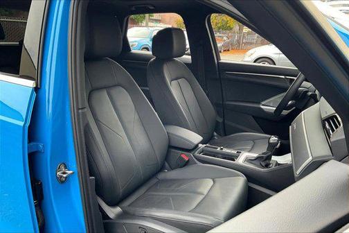 2022 Audi Q3 45 S line Premium