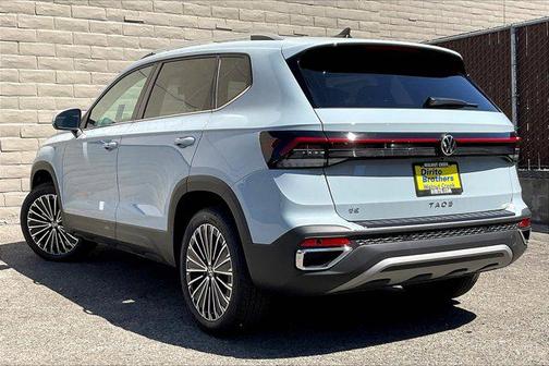 2025 Volkswagen Taos 1.5T SE