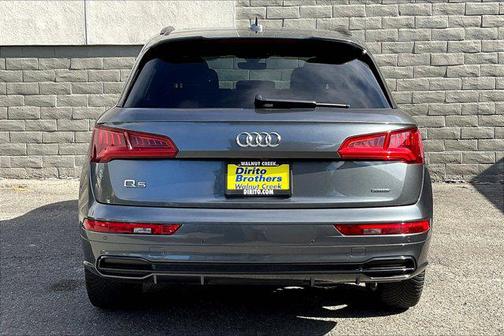 2020 Audi Q5 45 Titanium Premium