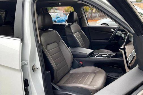 2024 Volkswagen Atlas 2.0T SEL