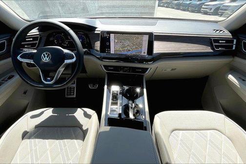 2025 Volkswagen Atlas 2.0T SEL Premium R-Line 4MOTION