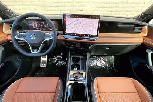 deep black pearl 2026 Volkswagen Tiguan 2.0T SEL R-Line 4MOTION