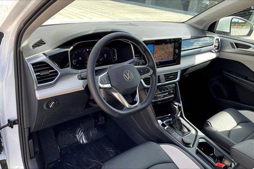 2025 Volkswagen Taos 1.5T SEL