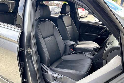 Platinum Gray Metallic 2023 Volkswagen Tiguan 2.0T SE R-Line Black