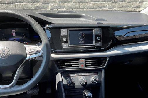 2022 Volkswagen Taos 1.5T S